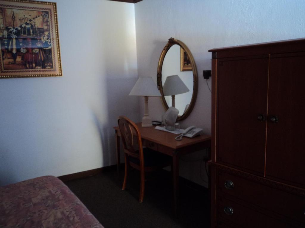 Hotel Monaco Ciudad Juárez Quarto foto